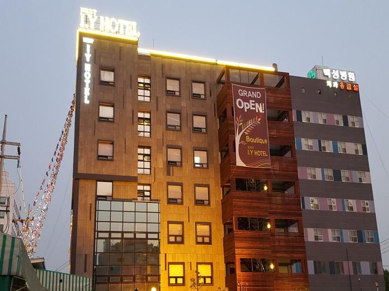I.Y Hotel Suwon Exterior foto