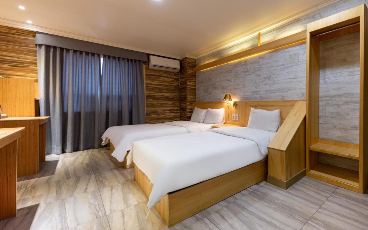 I.Y Hotel Suwon Exterior foto